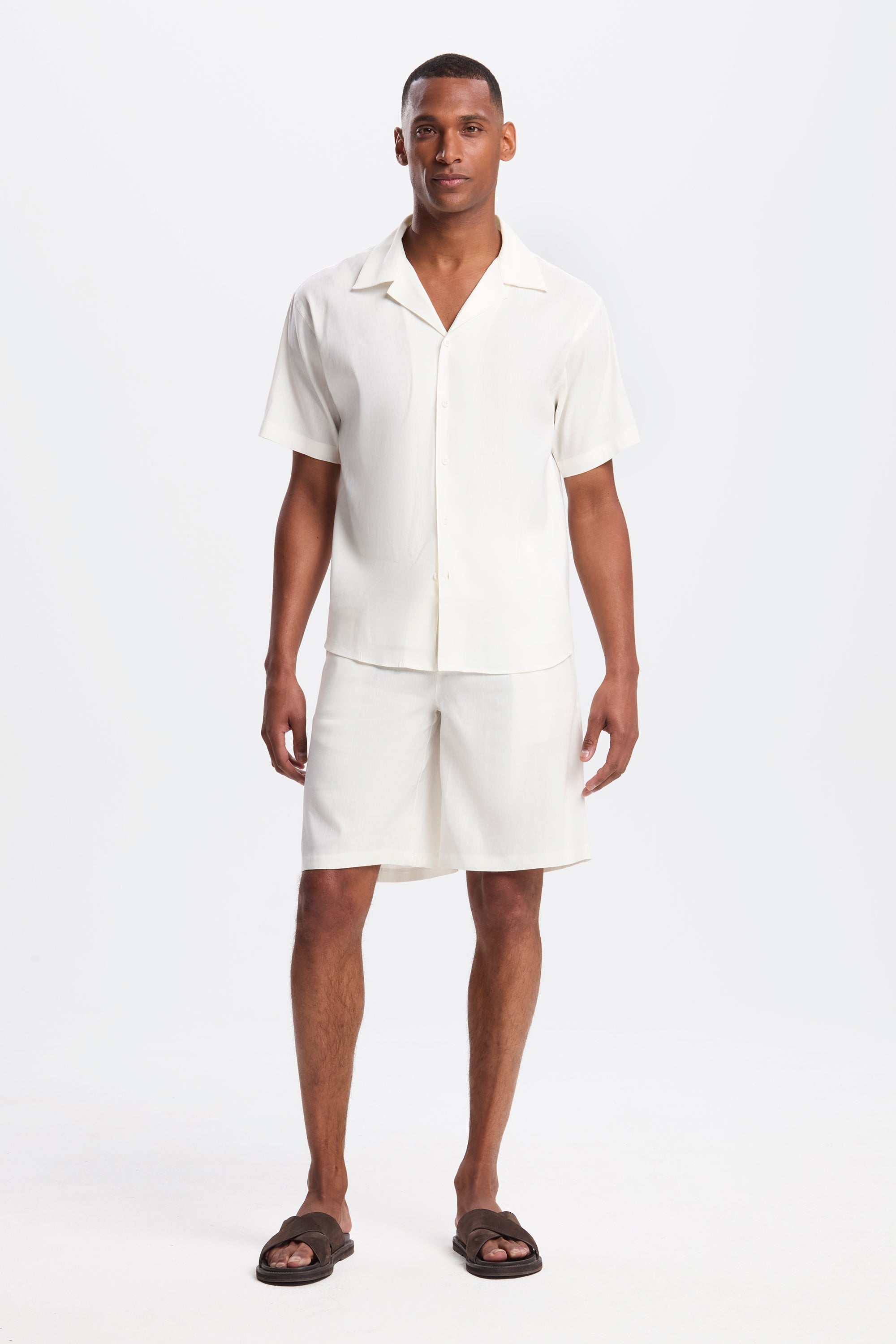 THE LINEN SS SHIRT