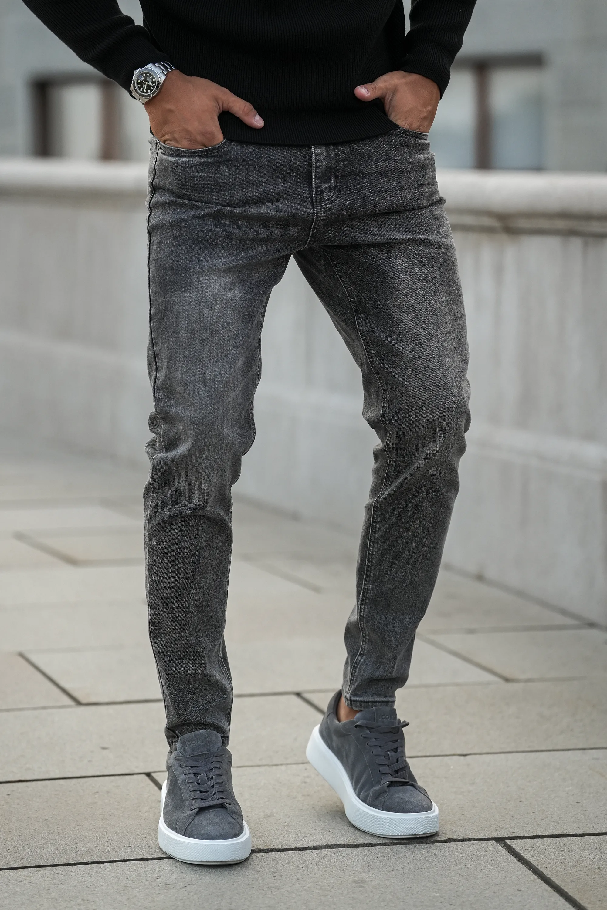 THE HUDSON JEANS