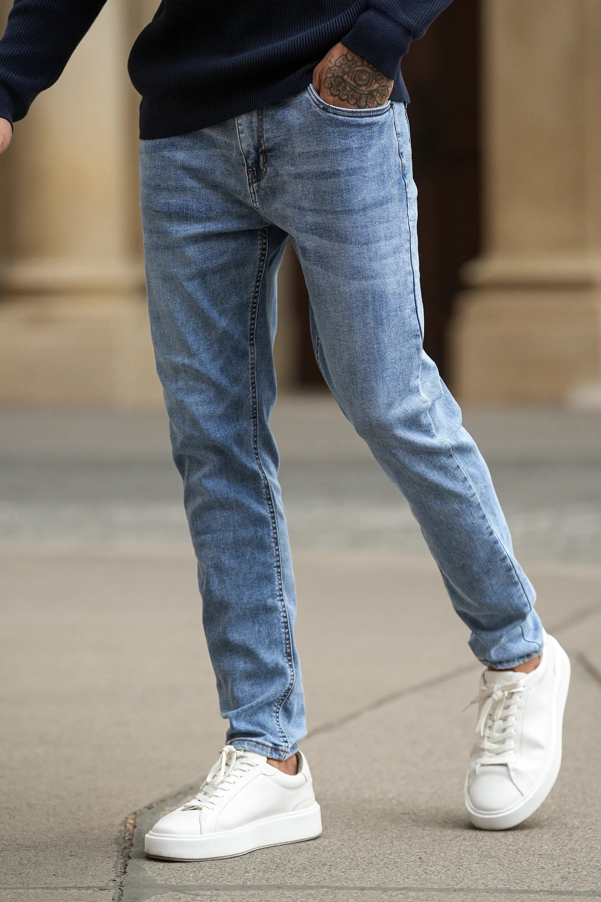 THE HUDSON JEANS