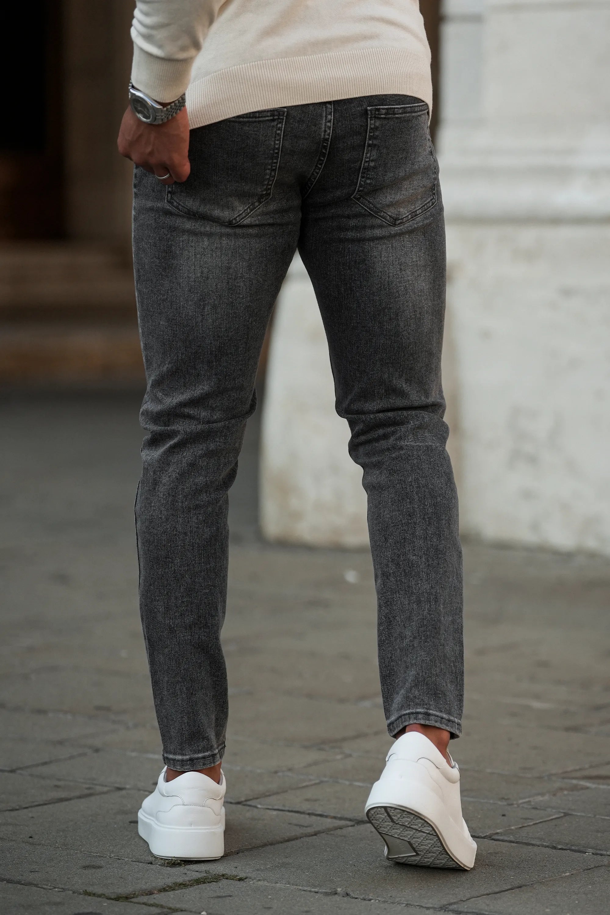 THE HUDSON JEANS